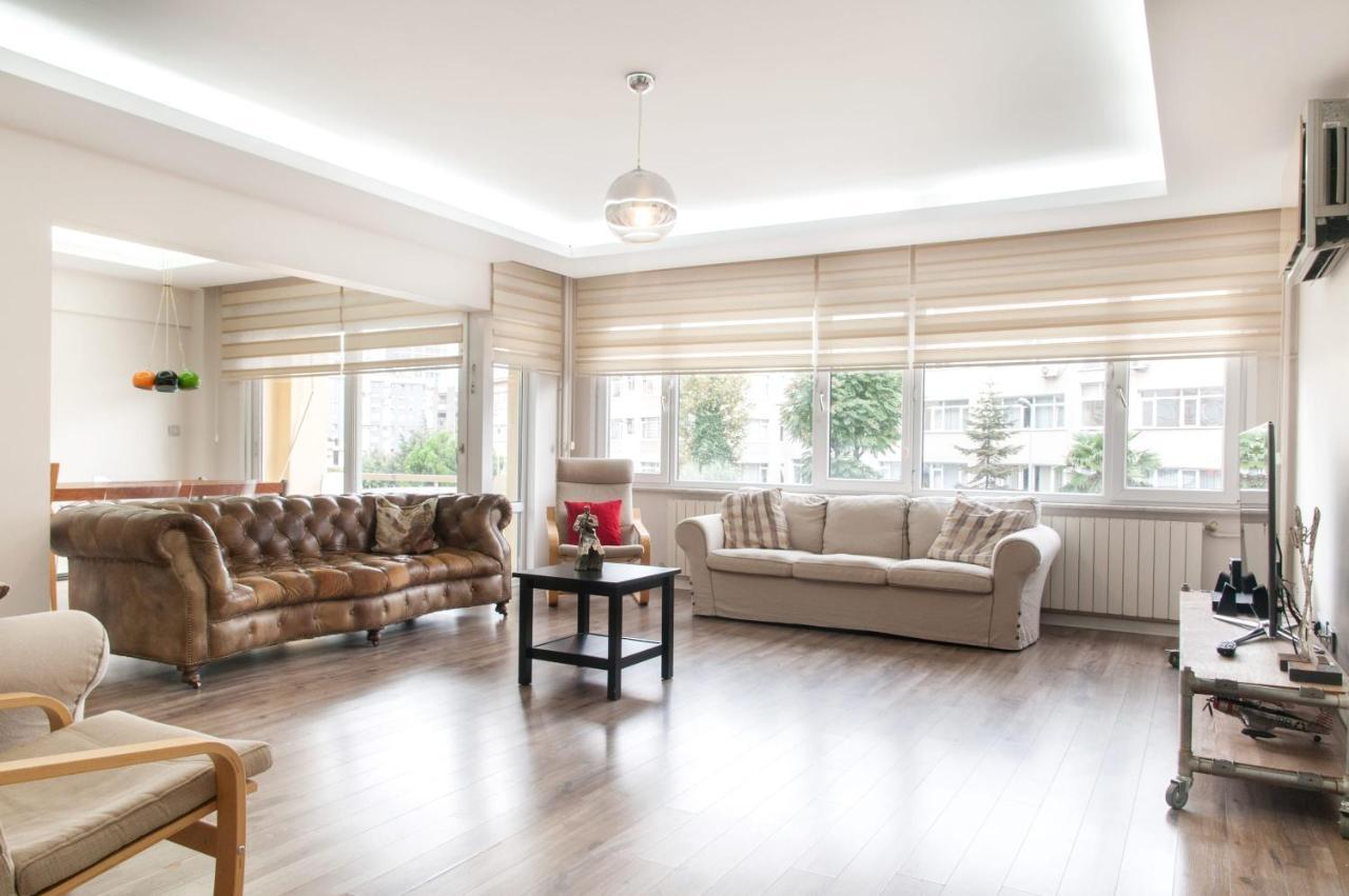 Central And Vibrant Flat With Balcony In Besiktas 伊斯坦布尔 外观 照片