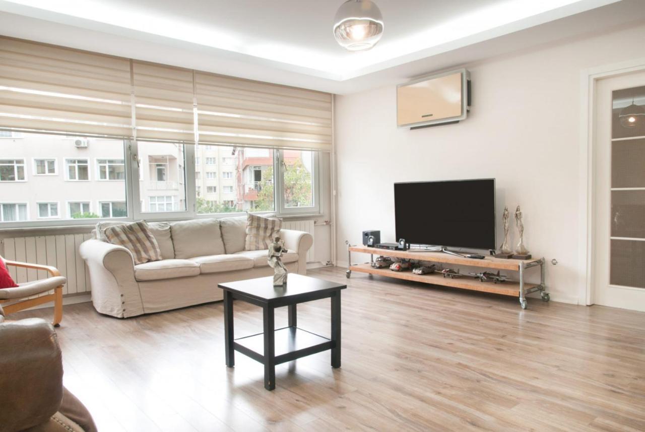 Central And Vibrant Flat With Balcony In Besiktas 伊斯坦布尔 外观 照片